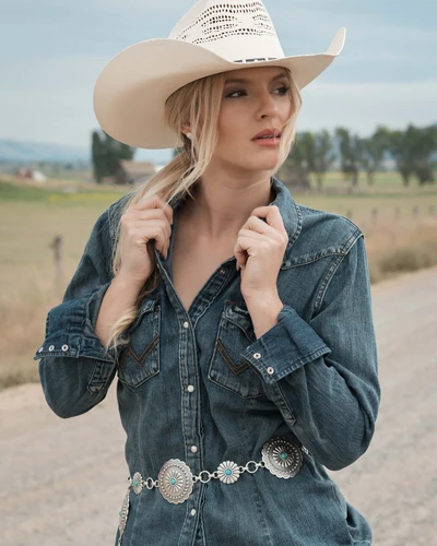 Sunshine Bloom Concho Belt — White - Image 3